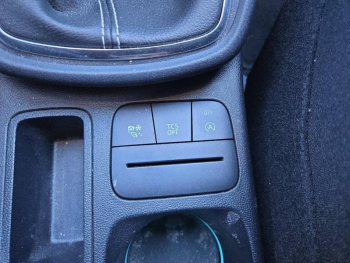 Photo 33 du bon plan FORD Puma 1.0 Flexifuel 125ch S&S mHEV Titanium occasion à 19250 €