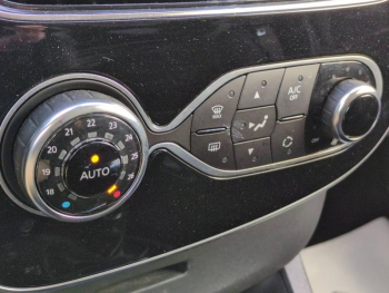 Photo 25 du bon plan RENAULT Clio Estate 1.2 TCe 120ch energy Intens EDC occasion à 10990 €