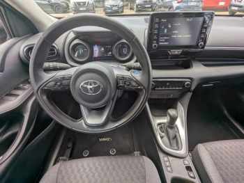 Photo 2 du bon plan TOYOTA Yaris 116h Design 5p MC24 occasion à 21490 €