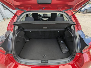 Photo 12 du bon plan TOYOTA Yaris 116h Design 5p MC24 occasion à 21490 €