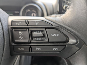 Photo 14 du bon plan TOYOTA Yaris 116h Design 5p MC24 occasion à 21490 €