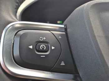 Photo 23 du bon plan VOLVO XC40 B3 163ch Start DCT 7 occasion à 27400 €
