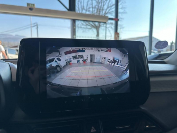 Photo 12 du bon plan SUZUKI Swift 1.2 Hybrid 83ch Pack AllGrip occasion à 18290 €