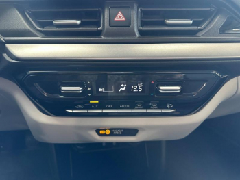 Photo 13 du bon plan SUZUKI Swift 1.2 Hybrid 83ch Pack AllGrip occasion à 18290 €