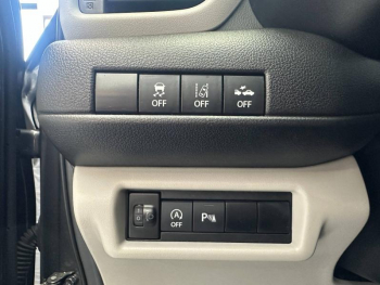 Photo 15 du bon plan SUZUKI Swift 1.2 Hybrid 83ch Pack AllGrip occasion à 18290 €