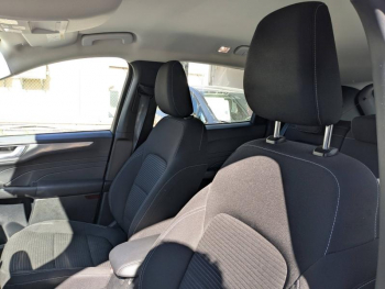 Photo 14 du bon plan FORD Kuga 2.5 Duratec 190ch FHEV E85 Titanium BVA occasion à 23490 €