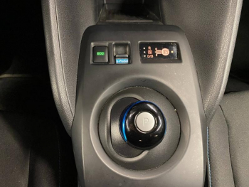 Photo 16 du bon plan NISSAN Leaf 150ch 40kWh Acenta 22 occasion à 13990 €