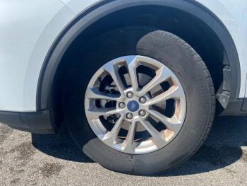 Photo 8 du bon plan FORD Kuga 2.5 Duratec 190ch FHEV E85 Titanium BVA occasion à 25590 €