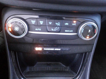 Photo 15 du bon plan FORD Puma 1.0 Flexifuel 125ch S&S mHEV Titanium occasion à 18900 €