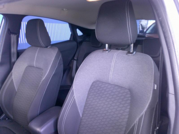 Photo 19 du bon plan FORD Puma 1.0 Flexifuel 125ch S&S mHEV Titanium occasion à 18900 €