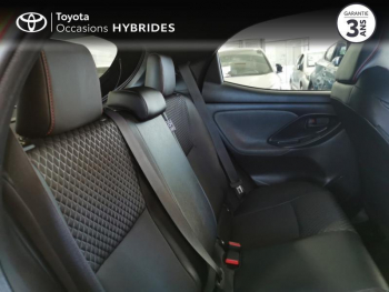 Photo 9 du bon plan TOYOTA Yaris 116h Première 5p occasion à 19990 €