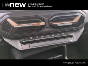 Photo 22 du bon plan DACIA Duster 1.6 hybrid 140ch Extreme occasion à 24490 €