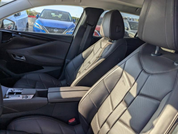 Photo 15 du bon plan DS DS 4 PureTech 130ch Opéra Automatique occasion à 24490 €