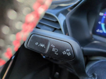 Photo 13 du bon plan FORD Fiesta 1.0 Flexifuel 95ch ST-Line X 5p occasion à 17490 €