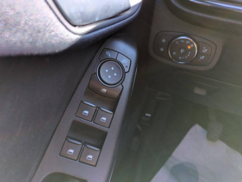 Photo 14 du bon plan FORD Fiesta 1.0 Flexifuel 95ch ST-Line X 5p occasion à 17490 €