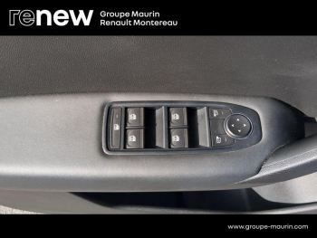 Photo 23 du bon plan RENAULT Captur 1.6 E-Tech hybride 145ch Equilibre occasion à 20990 €