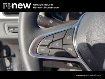 Photo 27 du bon plan RENAULT Captur 1.6 E-Tech hybride 145ch Equilibre occasion à 20990 €