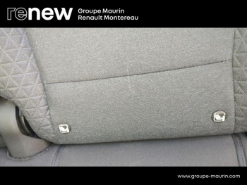 Photo 21 du bon plan RENAULT Captur 1.3 TCe mild hybrid 140ch Evolution EDC occasion à 21490 €