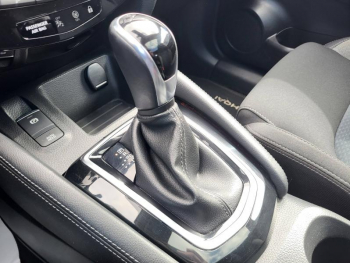 Photo 16 du bon plan NISSAN Qashqai 1.3 DIG-T 160ch N-Connecta DCT occasion à 15990 €