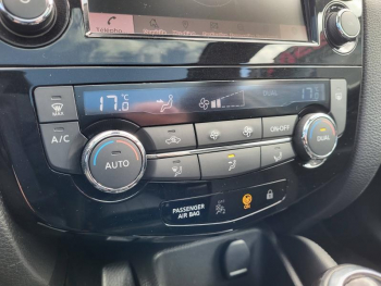 Photo 21 du bon plan NISSAN Qashqai 1.3 DIG-T 160ch N-Connecta DCT occasion à 15990 €