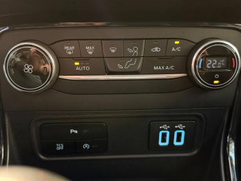 Photo 14 du bon plan FORD EcoSport 1.0 EcoBoost 125ch ST-Line occasion à 10900 €