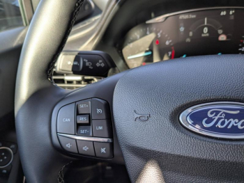 Photo 16 du bon plan FORD Puma 1.0 EcoBoost 125ch mHEV Titanium 6cv occasion à 18490 €