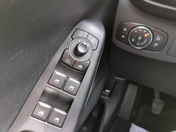 Photo 12 du bon plan FORD Puma 1.0 Flexifuel 125ch S&S mHEV Titanium Design 2 occasion à 15900 €