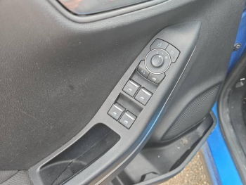 Photo 19 du bon plan FORD Puma 1.0 Flexifuel 125ch S&S mHEV ST-Line occasion à 18870 €