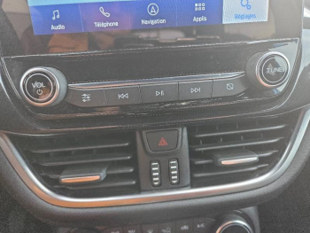 Photo 27 du bon plan FORD Puma 1.0 Flexifuel 125ch S&S mHEV ST-Line occasion à 18870 €