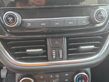 Photo 29 du bon plan FORD Puma 1.0 Flexifuel 125ch S&S mHEV Titanium occasion à 18770 €