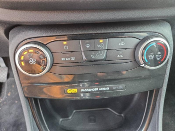 Photo 31 du bon plan FORD Puma 1.0 Flexifuel 125ch S&S mHEV Titanium occasion à 18770 €