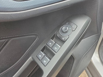 Photo 19 du bon plan FORD Focus Active 1.0 Flexifuel mHEV 125ch Active X Powershift occasion à 20990 €