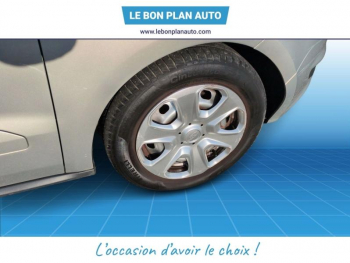 Photo 12 du bon plan FORD Tourneo Courier 1.0 EcoBoost 100ch Trend occasion à 10470 €