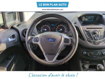 Photo 17 du bon plan FORD Tourneo Courier 1.0 EcoBoost 100ch Trend occasion à 10470 €