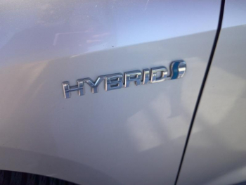 Photo 21 du bon plan TOYOTA Corolla Touring Spt 184h Collection occasion à 19590 €