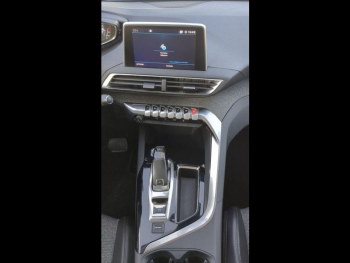 Photo 15 du bon plan PEUGEOT 3008 1.2 PureTech 130ch Allure S&S EAT6 occasion à 10490 €