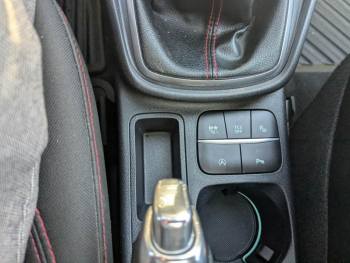 Photo 23 du bon plan FORD Puma 1.0 Flexifuel 125ch S&S mHEV ST-Line occasion à 18990 €