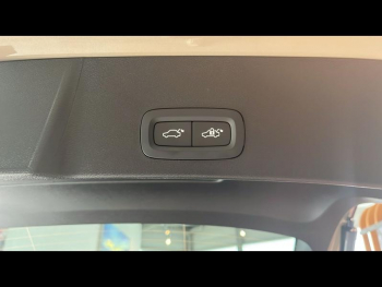 Photo 8 du bon plan VOLVO XC40 B3 163ch Plus DCT 7 occasion à 39990 €