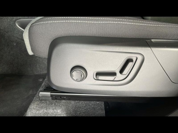 Photo 11 du bon plan VOLVO XC40 B3 163ch Plus DCT 7 occasion à 39990 €