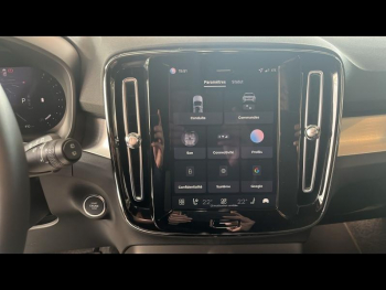 Photo 22 du bon plan VOLVO XC40 B3 163ch Plus DCT 7 occasion à 39990 €