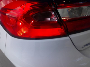 Photo 4 du bon plan FORD Fiesta 1.0 Flexifuel 95ch Titanium Business 5p occasion à 16900 €