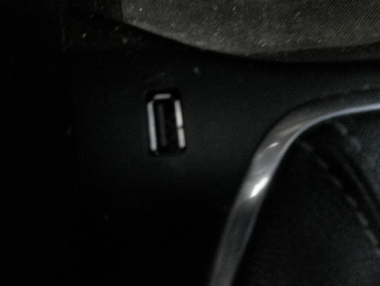 Photo 12 du bon plan FORD Fiesta 1.0 Flexifuel 95ch Titanium Business 5p occasion à 16900 €