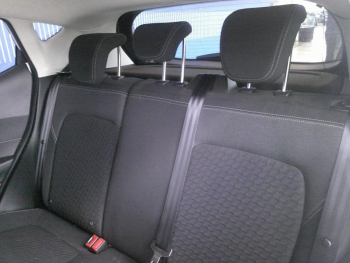 Photo 17 du bon plan FORD Fiesta 1.0 Flexifuel 95ch Titanium Business 5p occasion à 16900 €