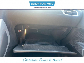 Photo 24 du bon plan CITROEN DS4 2.0 HDi135 Executive occasion à 7880 €