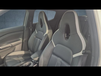 Photo 12 du bon plan NISSAN Juke 1.6 Hybrid 143ch Première Edition 2022.5 occasion à 23490 €