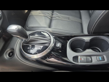 Photo 17 du bon plan NISSAN Juke 1.6 Hybrid 143ch Première Edition 2022.5 occasion à 23490 €