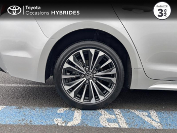 Photo 16 du bon plan TOYOTA Corolla Touring Spt 1.8 140ch Design MY25 occasion à 28490 €