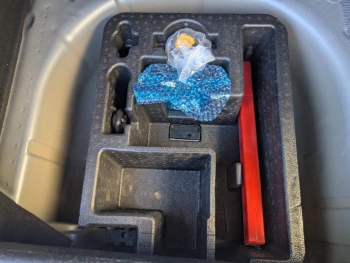 Photo 17 du bon plan FORD Fiesta 1.0 Flexifuel 95ch Titanium Business 5p occasion à 15950 €