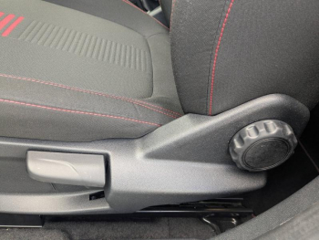 Photo 16 du bon plan FORD Fiesta 1.0 Flexifuel 95ch ST-Line X 5p occasion à 17990 €