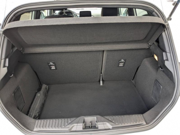 Photo 22 du bon plan FORD Fiesta 1.0 Flexifuel 95ch ST-Line X 5p occasion à 17990 €